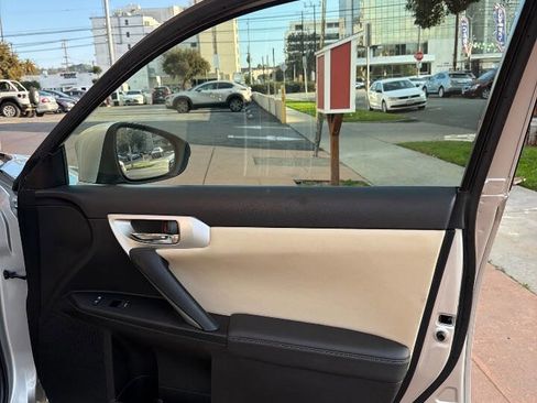 Used 2012 Lexus CT 200h Premium w/ Premium Audio Pkg image 26