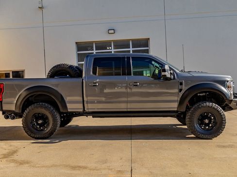 Used 2022 Ford F250 Lariat w/ Lariat Ultimate Package AWD/4WD image 10