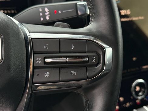 Used 2025 GMC Terrain Elevation AWD/4WD image 18