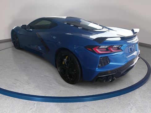 Used 2022 Chevrolet Corvette Stingray Preferred Cpe w/ Z51 Performance Package RWD image 7