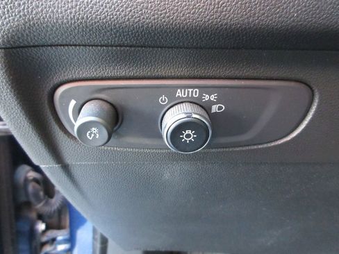 Used 2023 Buick Envision Essence AWD/4WD image 23