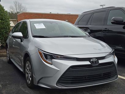 Used 2025 Toyota Corolla LE