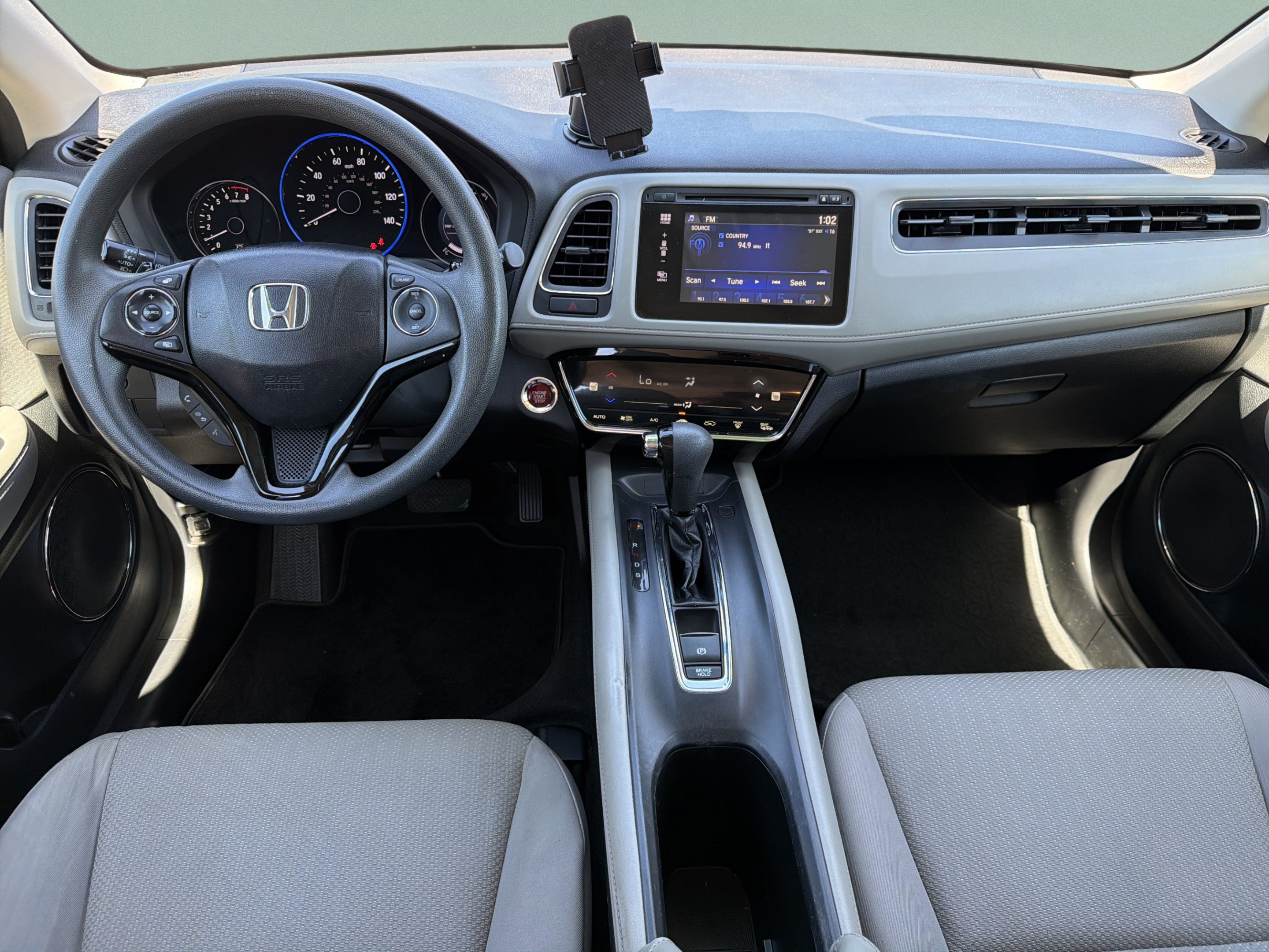Used 2017 Honda HR-V EX image 9