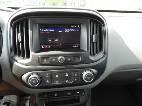 Used 2022 Chevrolet Colorado W/T w/ WT Convenience Package AWD/4WD image 45
