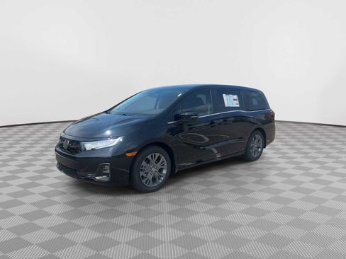 New 2026 Honda Odyssey Touring image 4