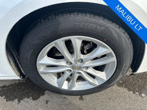Used 2018 Chevrolet Malibu LT w/ Driver Confidence Package FWD image 29