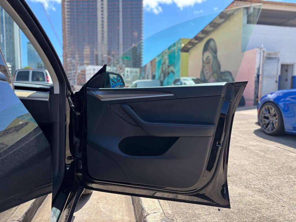 Used 2023 Tesla Model Y AWD image 15