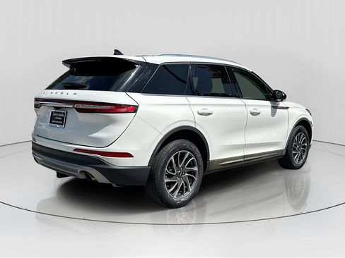 Used 2021 Lincoln Corsair FWD image 7