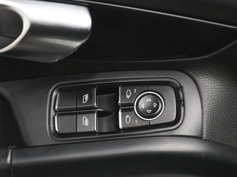 Used 2019 Porsche 718 Cayman image 13