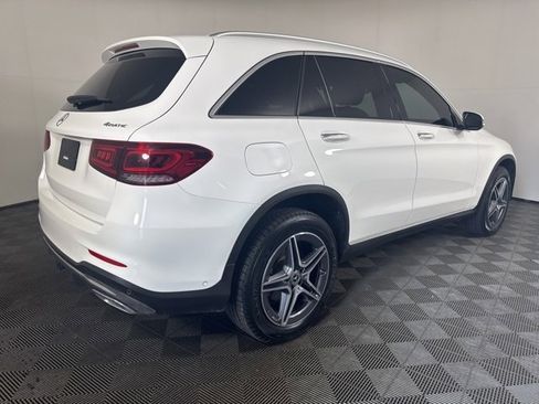 Used 2022 Mercedes-Benz GLC 300 4MATIC image 3