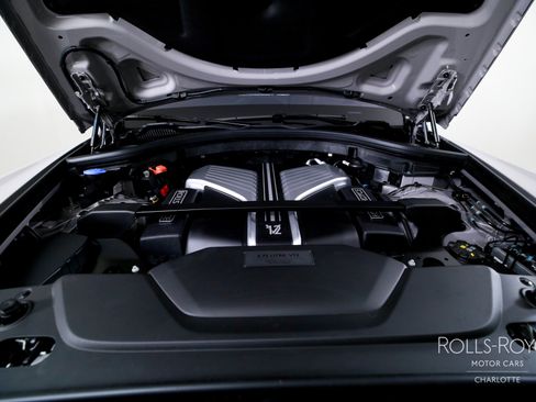 New 2026 Rolls-Royce Cullinan image 37