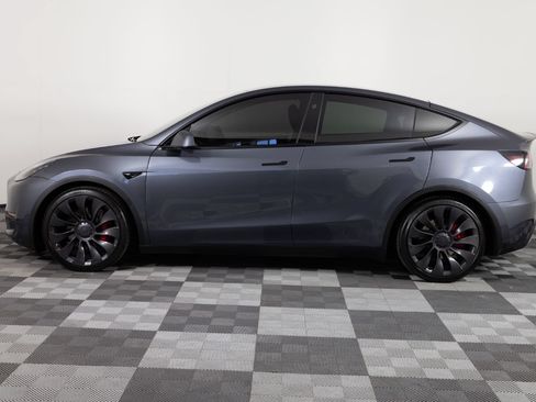 Used 2023 Tesla Model Y Long Range AWD/4WD image 3