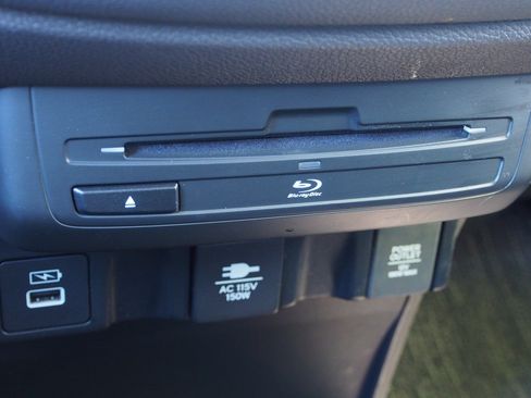 Used 2023 Honda Odyssey Touring image 29