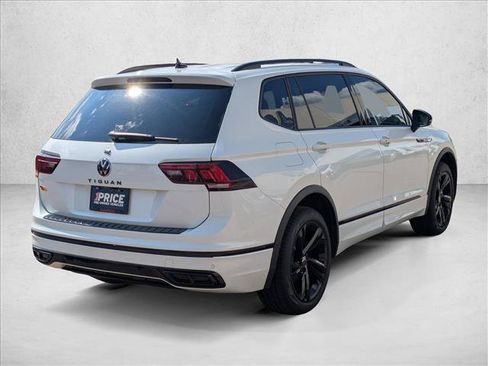 Used 2024 Volkswagen Tiguan SE R-Line AWD/4WD image 5