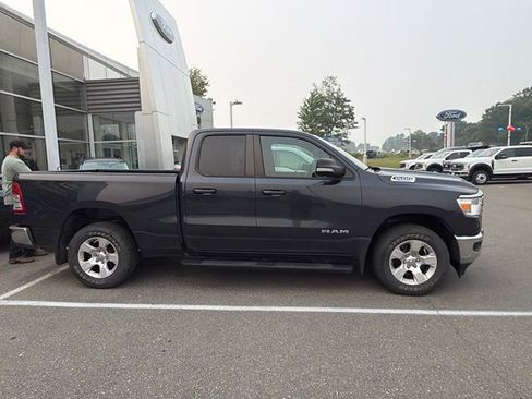 Used 2021 RAM 1500 Big Horn AWD/4WD image 3