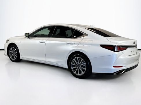 Used 2023 Lexus ES 350 w/ Accessory Package (Z2) FWD image 7