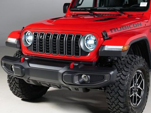 Used 2025 Jeep Gladiator Rubicon w/ Convenience Group image 25