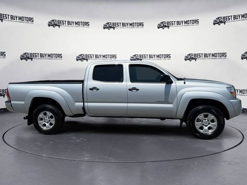 Used 2011 Toyota Tacoma 4x4 Double Cab w/ SR5 Pkg #2 w/JBL Audio image 9