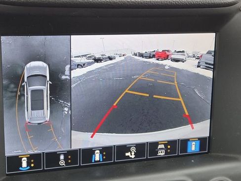 Used 2022 GMC Terrain Denali w/ Denali Premium Package image 4