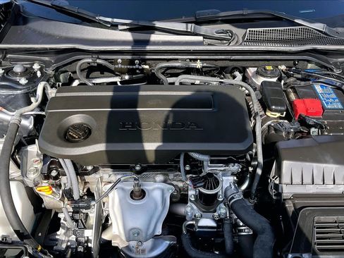 Used 2025 Honda Civic Sport image 31
