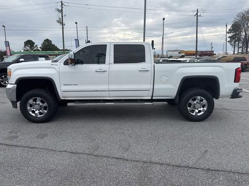Used 2015 GMC Sierra 2500 SLT w/ Duramax Plus Package image 4
