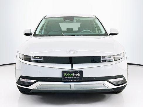 Used 2024 Hyundai Ioniq 5 SEL image 2