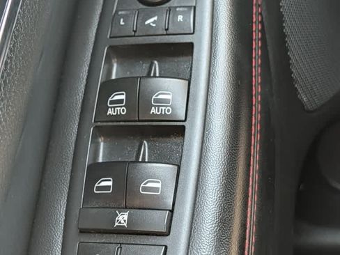 Used 2017 Jeep Grand Cherokee Trailhawk w/ Trailhawk Luxury Group AWD/4WD image 21