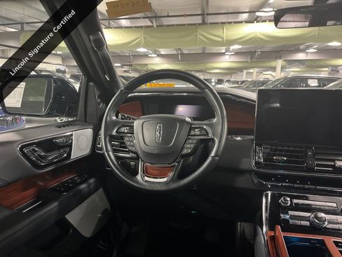 Certified 2023 Lincoln Navigator L Reserve AWD/4WD image 25