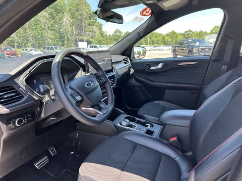 Used 2023 Ford Escape ST-Line w/ Tech Pack #1 AWD/4WD image 11