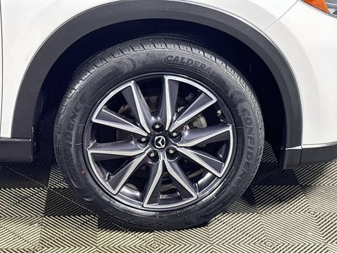 Used 2018 MAZDA CX-5 Touring w/ Preferred Equipment Package FWD image 23
