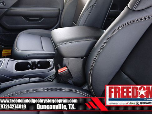 New 2025 Jeep Wrangler Unlimited Rubicon 392 image 38