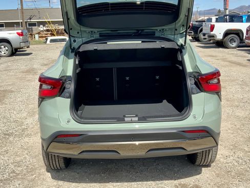 New 2026 Chevrolet Trax ACTIV FWD image 18