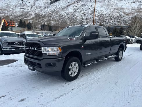 Used 2024 RAM 2500 Big Horn w/ Sport Appearance Package image 2