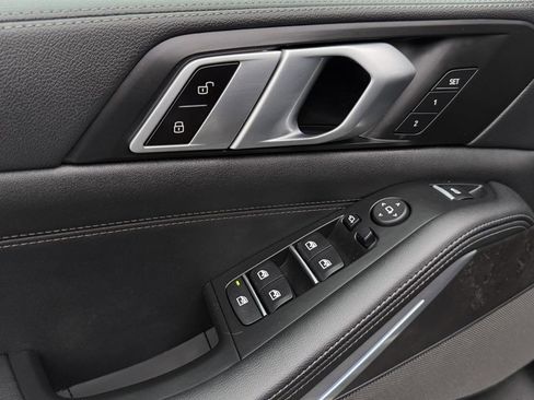 Used 2023 BMW X5 xDrive45e image 13