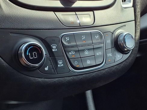 Used 2023 Chevrolet Malibu LT FWD image 21