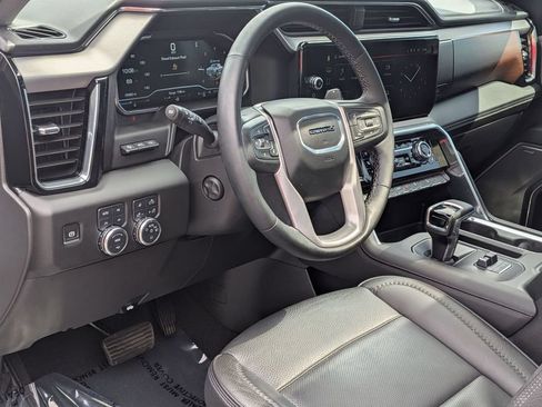 Used 2025 GMC Sierra 1500 Denali w/ Denali Reserve Package AWD/4WD image 16