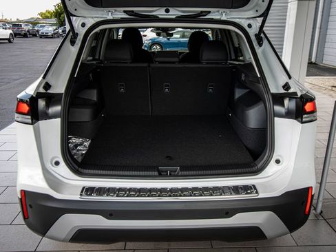 New 2026 Volkswagen Tiguan S FWD image 19