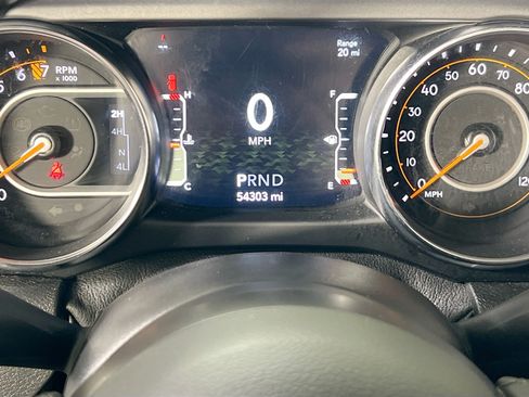 Used 2021 Jeep Wrangler Unlimited Sport AWD/4WD image 12