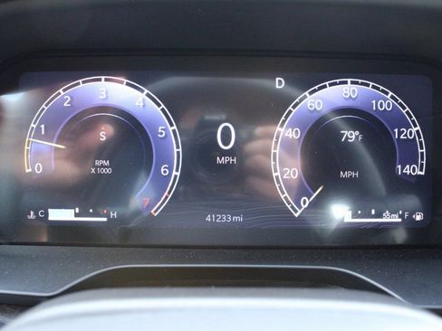 Used 2024 Jeep Grand Cherokee L Limited w/ Luxury Tech Group II image 41