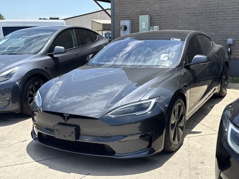 Used 2024 Tesla Model S AWD/4WD image 5
