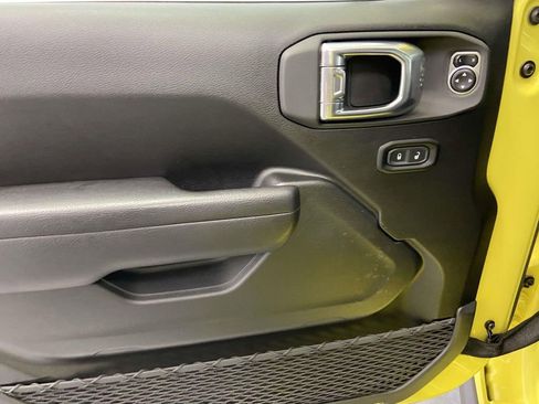 Used 2024 Jeep Wrangler Unlimited Rubicon 4xe image 20