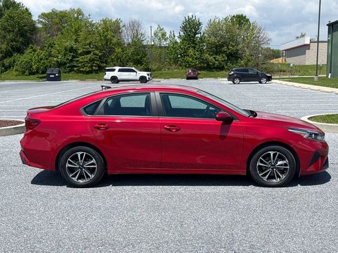 Used 2024 Kia Forte LXS FWD image 8