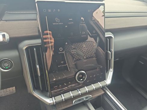 New 2026 GMC Acadia Denali w/ Super Cruise Package image 21