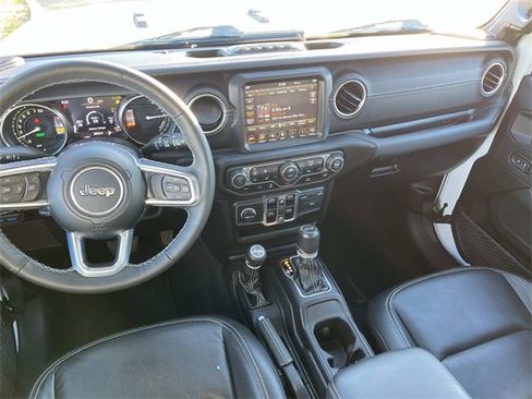 Used 2023 Jeep Wrangler Unlimited Sahara w/ Cold Weather Group image 13