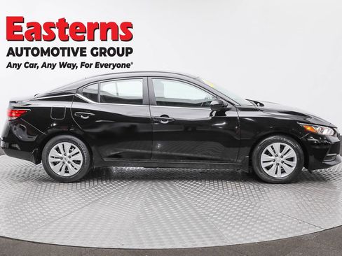 Used 2022 Nissan Sentra S image 4