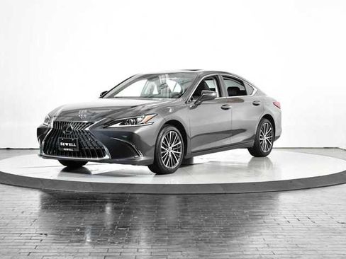 Certified 2024 Lexus ES 250 w/ Premium Package image 1