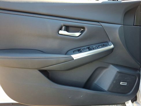 Used 2023 Nissan Sentra SR w/ SR Premium Package image 13