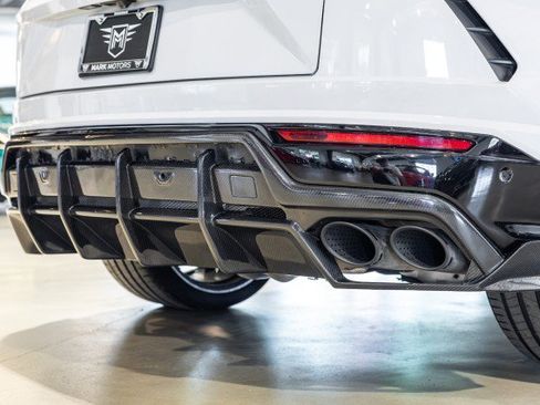 Used 2021 Lamborghini Urus AWD/4WD image 18