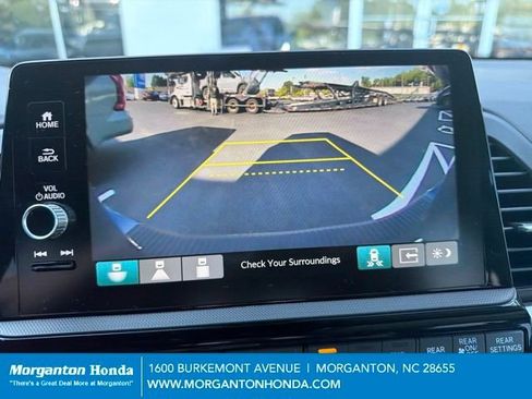 Used 2025 Honda Odyssey Touring image 16
