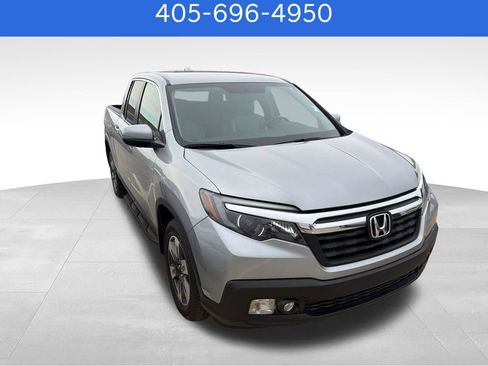 Used 2017 Honda Ridgeline RTL image 2